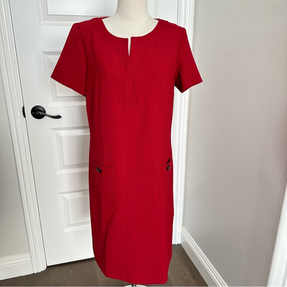 Chic Red Midi Dress with Pockets